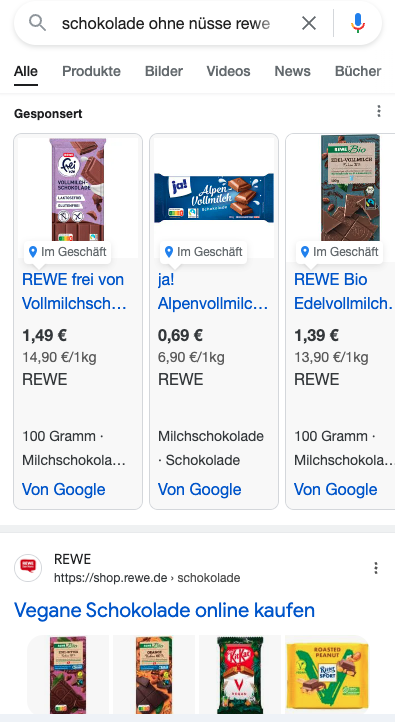SERP Screenshot 12.06.2024 - die Suche nach "schokolade ohne nüsse rewe" zeigt als Ergebnis drei gesponsorte Produkte mit verschiedenen Schokoladentafeln und ein organisches Ranking von Rewe "Vegane Schokolade online kaufen"
